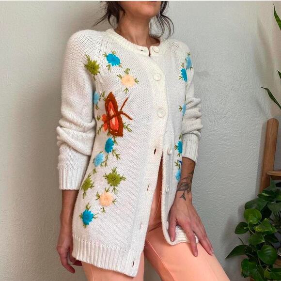Vintage Sweaters - Vintage butterfly and floral cardigan